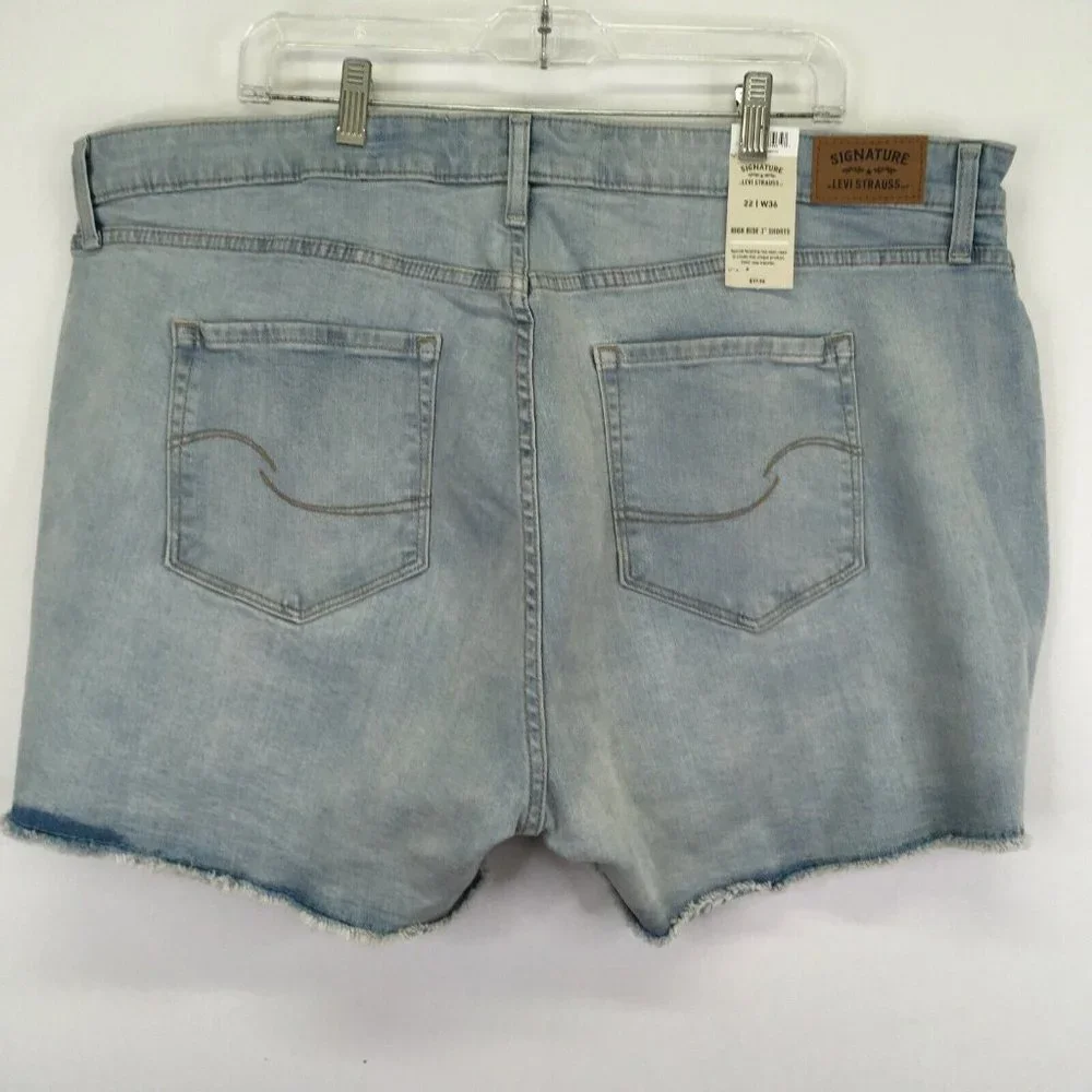 Signature Levi Strauss Womens High Rise 3